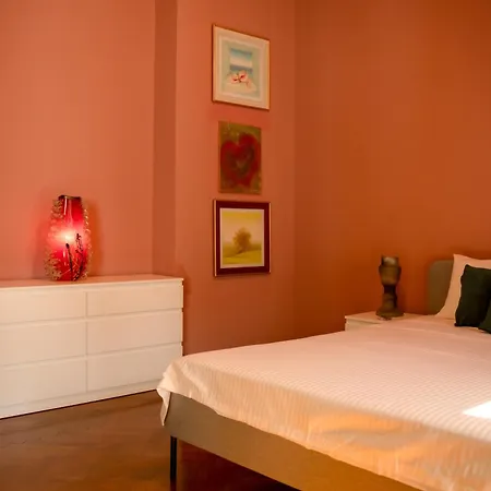 Charming Vintage Bucarest