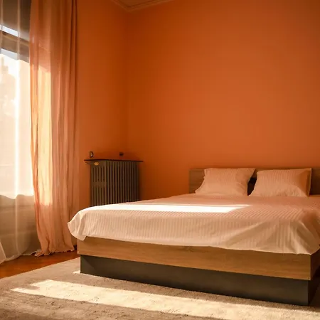 Charming Vintage Bucarest