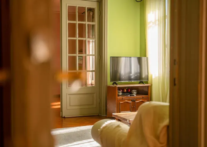 Charming Vintage Apartman Bukarest